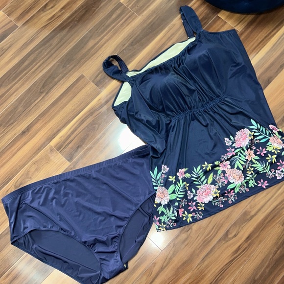 Size 38 / 6X plus size Swimsuits for all swim suit tankini set - Picture 1 of 5